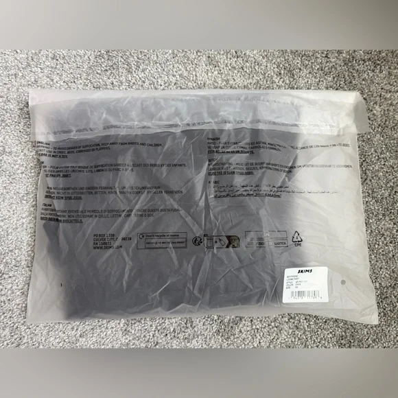 SKIMS Boyfriend Relaxed Fit Loose Straight Leg Pants Black Onyx Women’s XS NWT - Picture 7 of 8